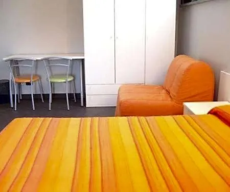 Residenza Gra 21 מלון דירות 4*