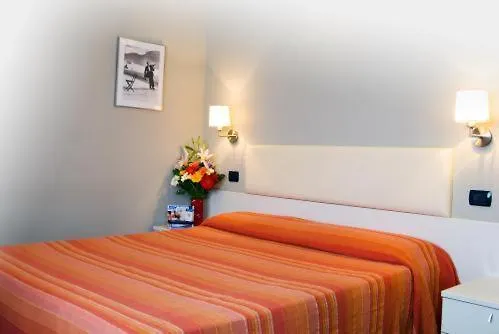 Residenza Gra 21 Апарт-отель Рим